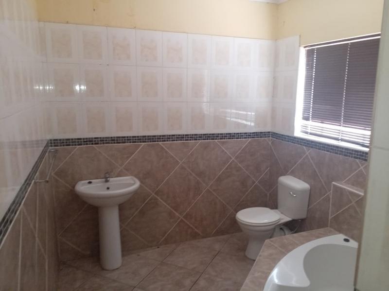 To Let 4 Bedroom Property for Rent in Tlhabane West North West
